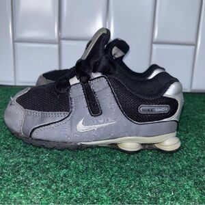 Nike shox Kids Black and Gray